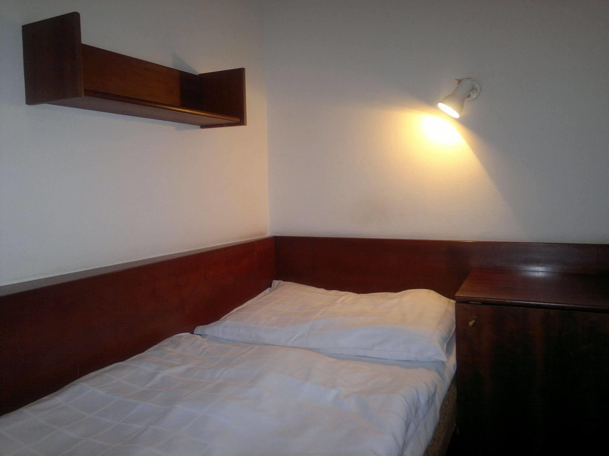 Hotel Jerabek Prag Exteriör bild